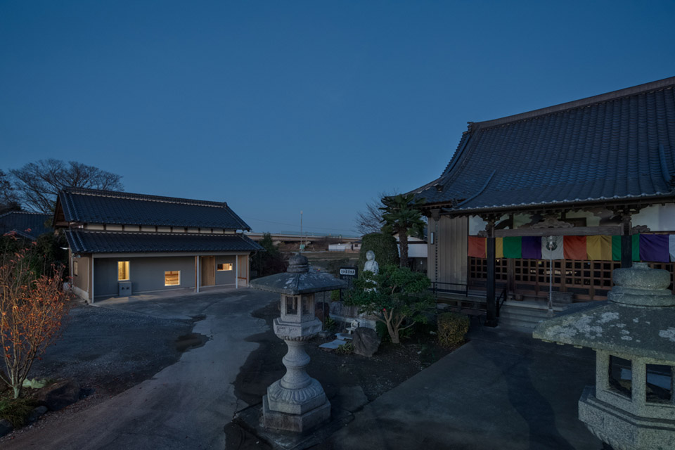 真福寺納骨堂　涅槃殿＋SHA CAFE　外観