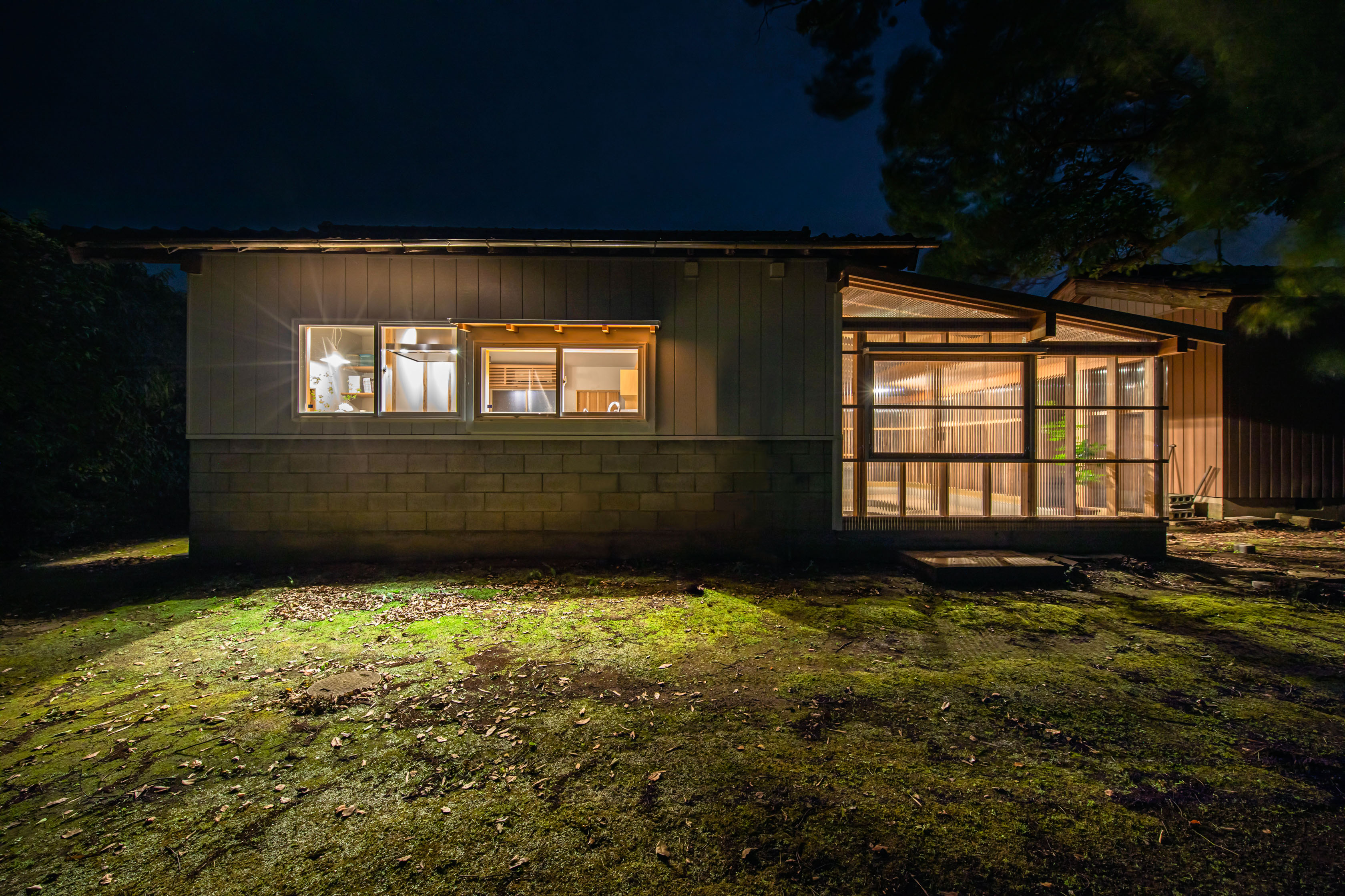 土浦のキッチン　夜景写真